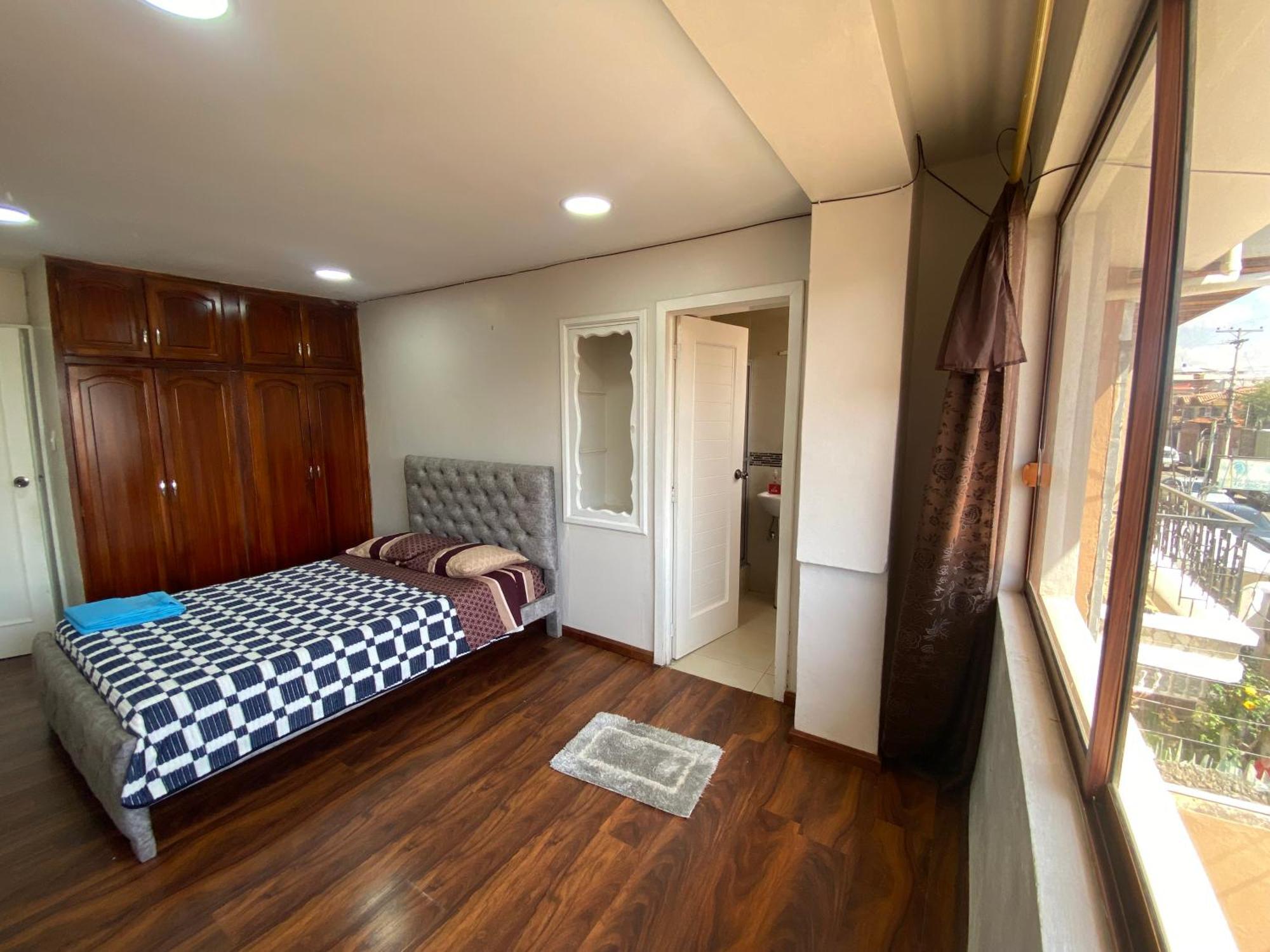 Bella Suite En Zona Exclusiva De Cuenca Para 6 Personas II 外观 照片